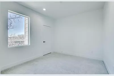 708 W 9th Street #103, Dallas, TX 75208 - Photo 22