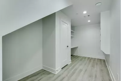 708 W 9th Street #103, Dallas, TX 75208 - Photo 4