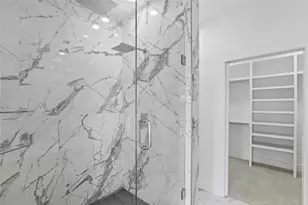 708 W 9th St, Dallas, TX 75208 - Photo 12
