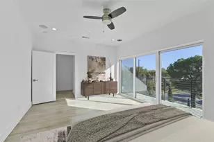 708 W 9th St, Dallas, TX 75208 - Photo 18