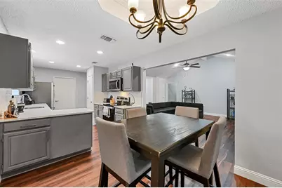 2530 Seven Hills Drive, Grand Prairie, TX 75052 - Photo 4
