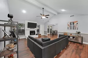 2530 Seven Hills Dr, Grand Prairie, TX 75052 - Photo 12