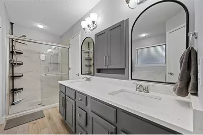 2530 Seven Hills Drive, Grand Prairie, TX 75052 - Photo 8
