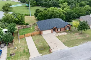2935 Meandering Way, Granbury, TX 76049 - Photo 34