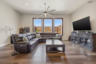 2502 Live Oak St, Dallas, TX 75204 - Photo 1