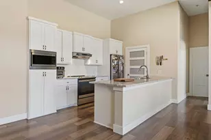 2502 Live Oak St, Dallas, TX 75204 - Photo 10