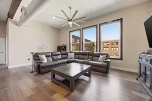 2502 Live Oak St, Dallas, TX 75204 - Photo 2