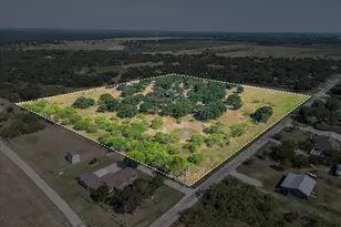 2136 Hayes Rd, Mineral Wells, TX 76067 - Photo 1