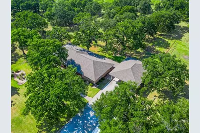 2136 Hayes Road, Mineral Wells, TX 76067 - Photo 36