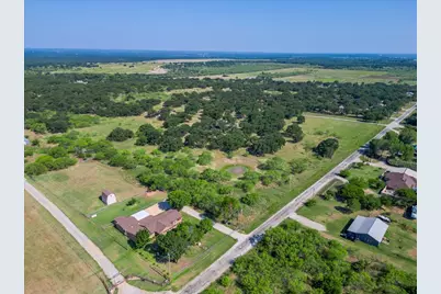 2136 Hayes Road, Mineral Wells, TX 76067 - Photo 28