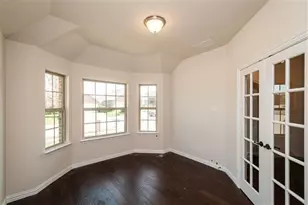 2708 Lake Ridge Dr, Little Elm, TX 75068 - Photo 4