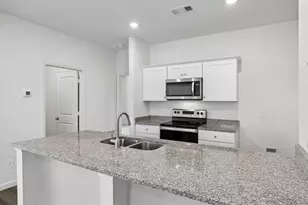 1601 Shadow Hawk, Fort Worth, TX 76052 - Photo 10