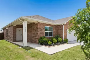 1601 Shadow Hawk, Fort Worth, TX 76052 - Photo 1