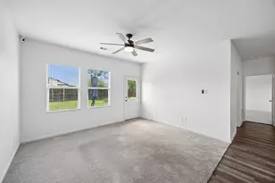 1601 Shadow Hawk, Fort Worth, TX 76052 - Photo 4