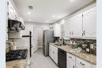 1724 Hearthstone Drive, Plano, TX 75023 - Photo 6