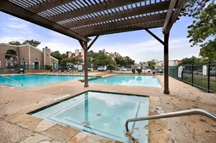 2300 Bamboo Dr, Arlington, TX 76006 - Photo 16