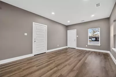 512 SW 15th Street, Mineral Wells, TX 76067 - Photo 4