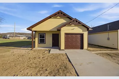 512 SW 15th Street, Mineral Wells, TX 76067 - Photo 1