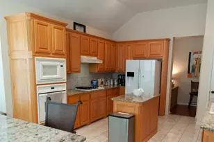 4821 Bellflower Way, Fort Worth, TX 76123 - Photo 10