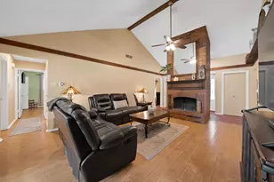 1818 Sara Ln, Richardson, TX 75081 - Photo 8