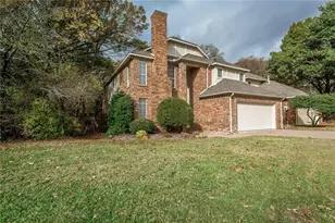 7034 Clear Springs Cir, Garland, TX 75044 - Photo 2