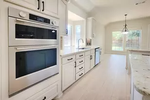 3402 Bentley Ct, Highland Village, TX 75077 - Photo 2