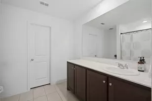 14025 Ilderton St, Pilot Point, TX 76258 - Photo 18