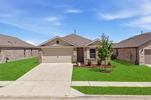 14025 Ilderton St, Pilot Point, TX 76258 - Photo 2