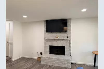 2010 Via Corona, Carrollton, TX 75006 - Photo 10