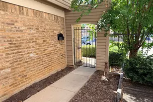 2010 Via Corona, Carrollton, TX 75006 - Photo 22