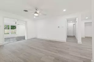 5718 Trio Ln, Dallas, TX 75241 - Photo 8