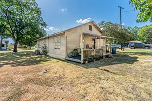200 4th St, Kerens, TX 75144 - Photo 4