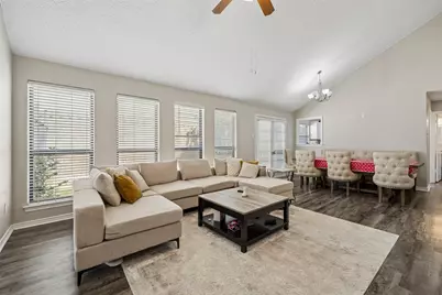 2108 Rose Cliff Lane, Carrollton, TX 75007 - Photo 6