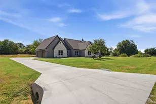 104 Springhill Ct., Springtown, TX 76082 - Photo 4