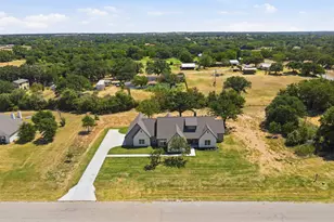 104 Springhill Ct., Springtown, TX 76082 - Photo 2
