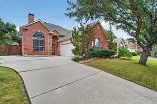 9803 Hickory Hollow Ln, Irving, TX 75063 - Photo 1