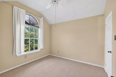 9803 Hickory Hollow Lane, Irving, TX 75063 - Photo 18