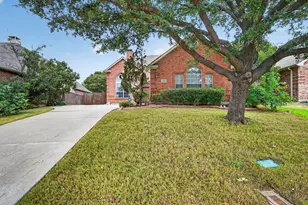 9803 Hickory Hollow Ln, Irving, TX 75063 - Photo 26