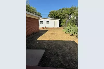 617 Comal Avenue, White Settlement, TX 76108 - Photo 2