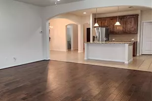 305 Eastland Dr, Lewisville, TX 75056 - Photo 6