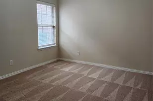 305 Eastland Dr, Lewisville, TX 75056 - Photo 8