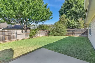 11829 Gold Creek Dr E, Fort Worth, TX 76244 - Photo 22