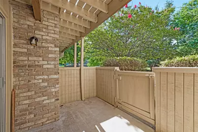 5814 Meadow Wood Lane, Fort Worth, TX 76112 - Photo 30