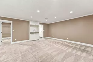 110 S Marable St, West, TX 76691 - Photo 20