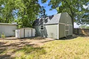 110 S Marable St, West, TX 76691 - Photo 30
