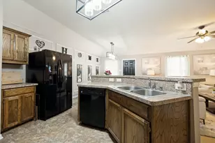 3031 Appaloosa Dr, Dallas, TX 75237 - Photo 14