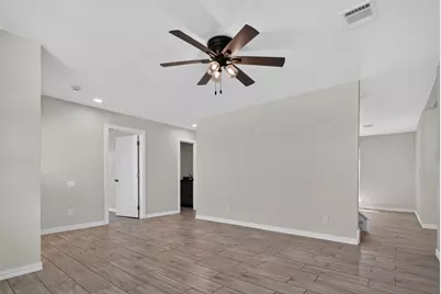 4478 Wilhelm Street, Fort Worth, TX 76119 - Photo 6