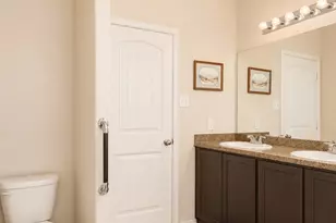 127 Creekview Dr, Azle, TX 76020 - Photo 28