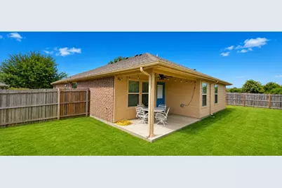 127 Creekview Drive, Azle, TX 76020 - Photo 32