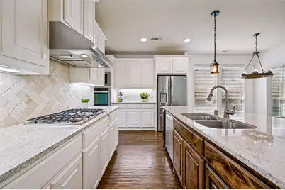 8100 Paisley, The Colony, TX 75056 - Photo 6